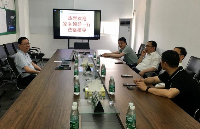 区人大常委会党组书记、副主任陈中锋带队赴深圳、东莞考察
